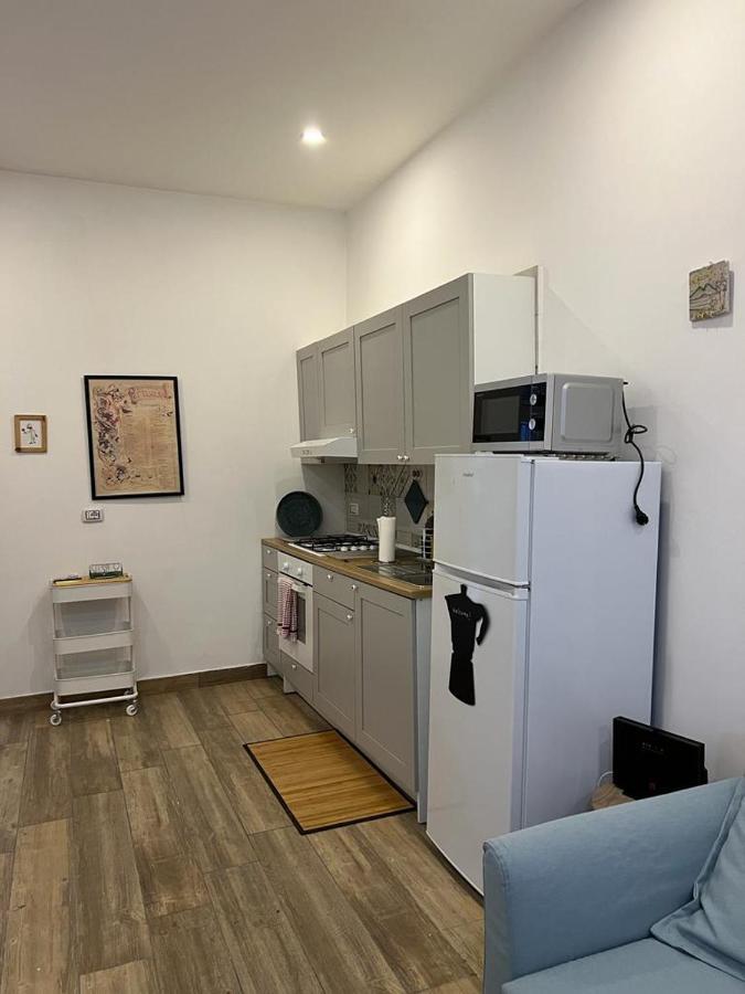 Appartamento Casa Gaia A Due Passi Dal Duomo Napoli Esterno foto