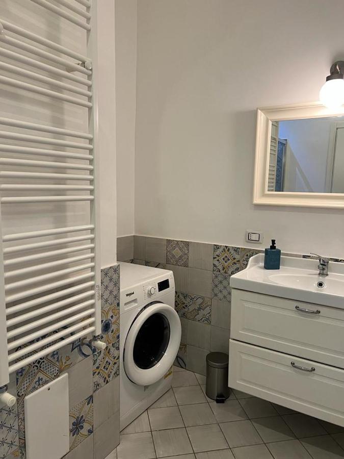 Appartamento Casa Gaia A Due Passi Dal Duomo Napoli Esterno foto